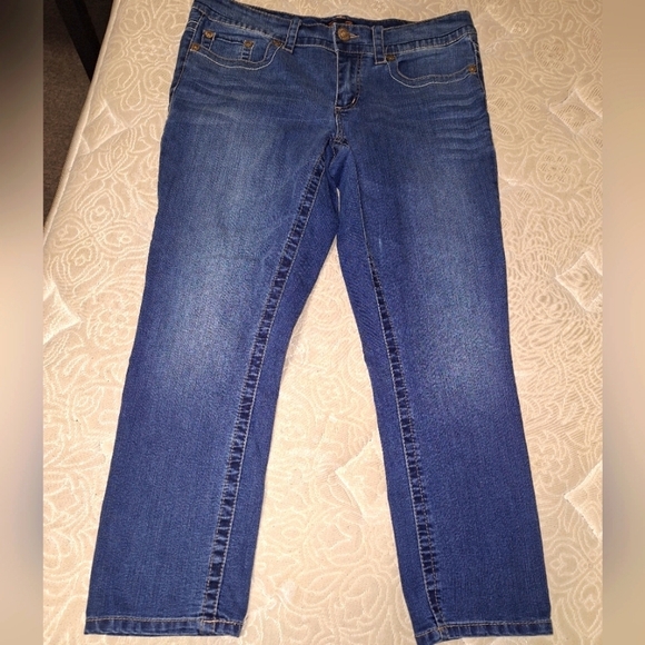 A pair of Seven7 straight leg womens blue denim jeans in a size 14. EUC. - Picture 1 of 8
